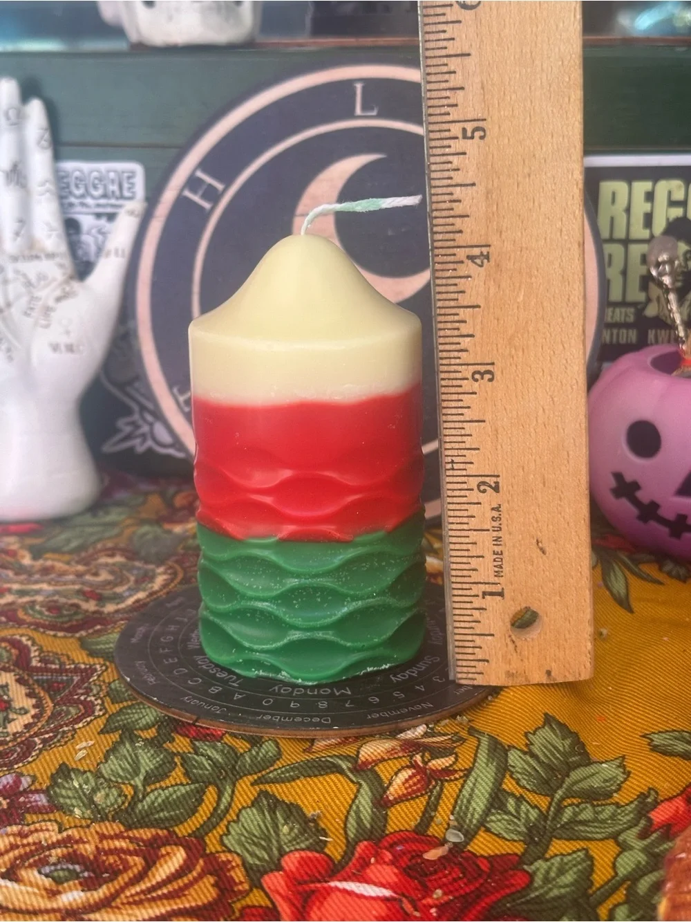 Red Green & Cream Holiday Candle